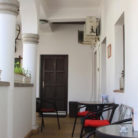 Eden Panzio Bed & Breakfast Eger Exterior photo