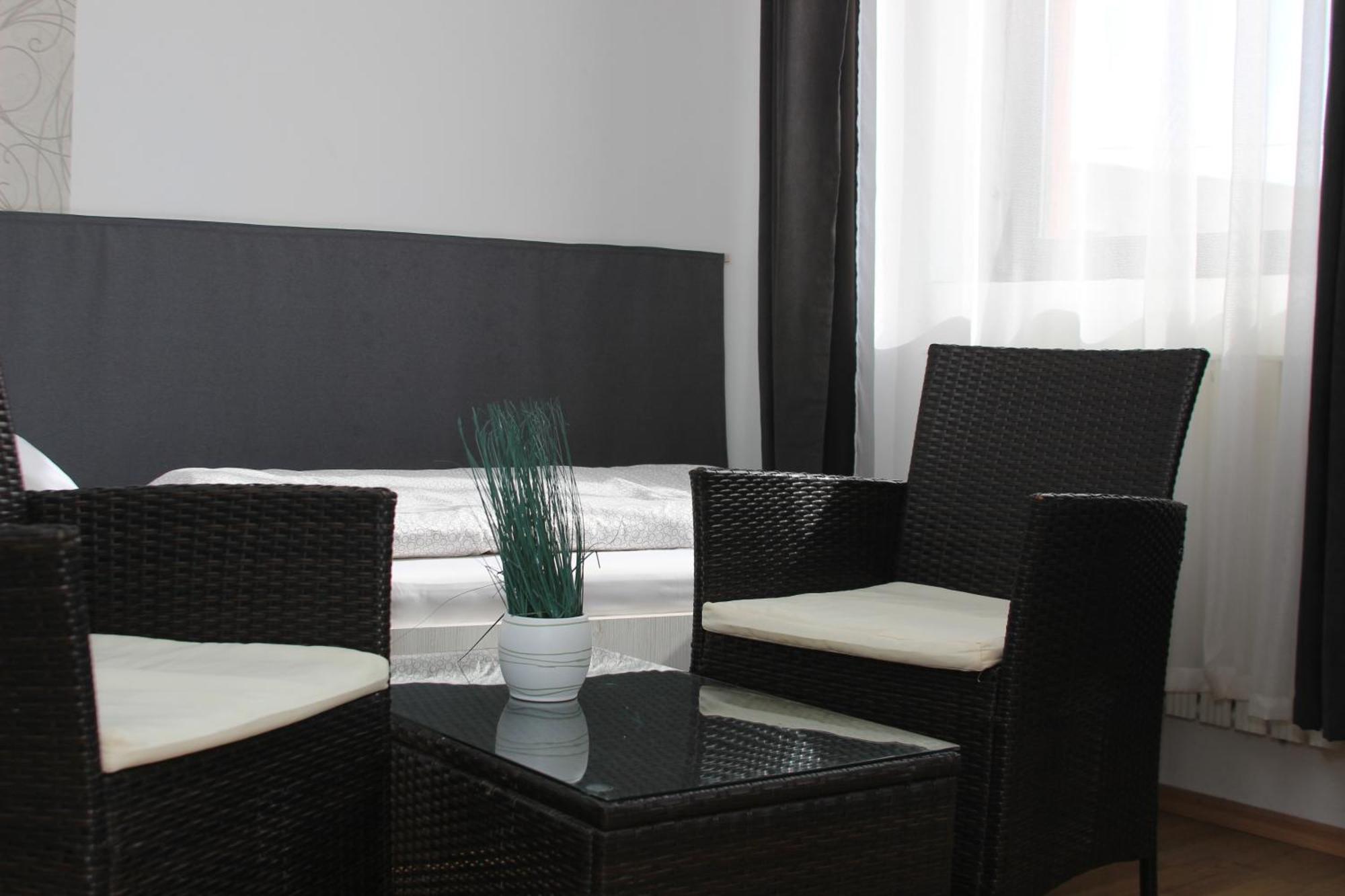 Eden Panzio Bed & Breakfast Eger Exterior photo